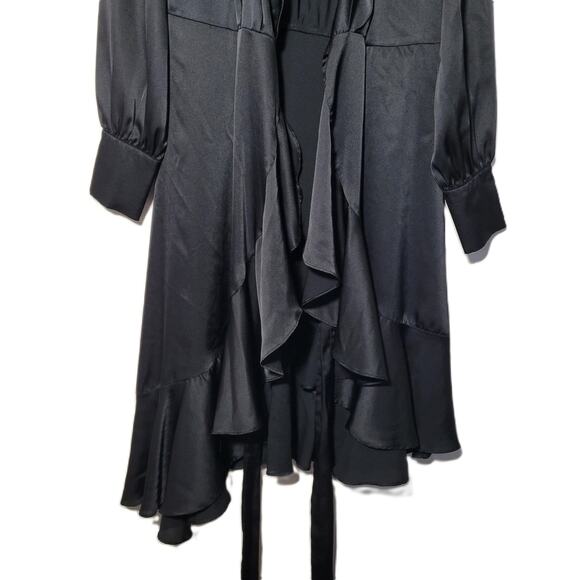 Nasty Gal Robe with Belt Flutter Sleeves and Hem Black‎ Romantic Women's Large - Picture 4 of 10